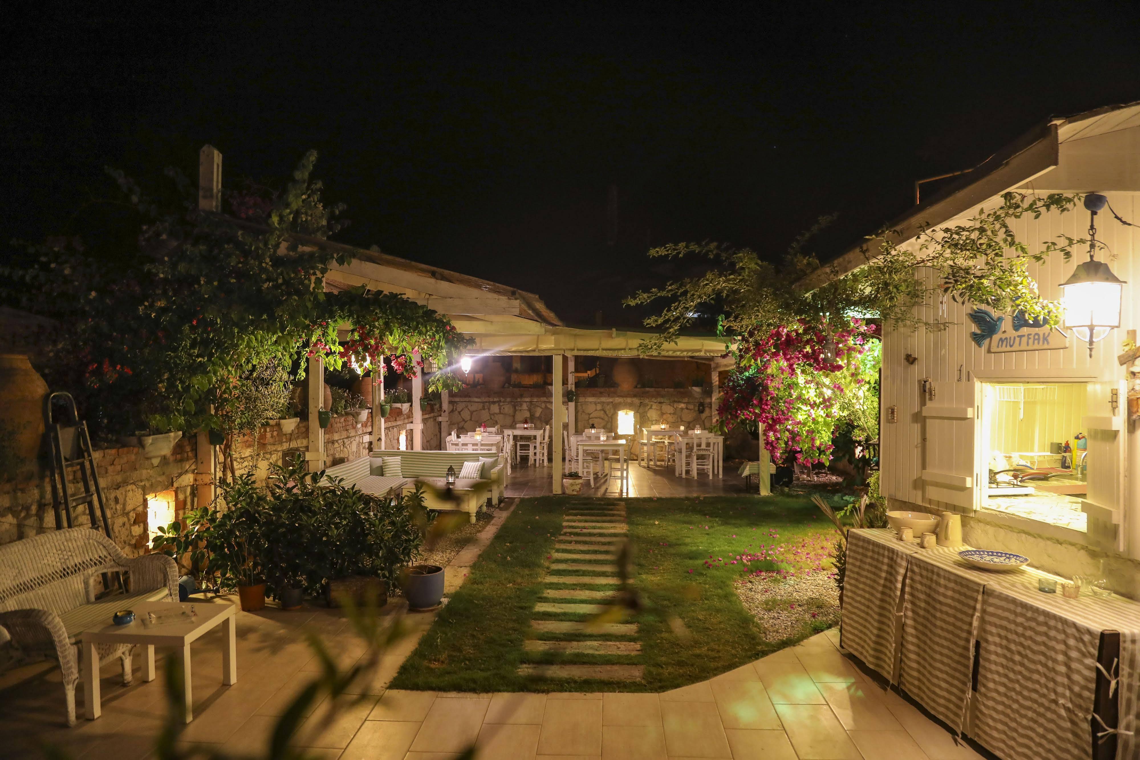 Sari Gelin Alacati Hotel ภายนอก รูปภาพ