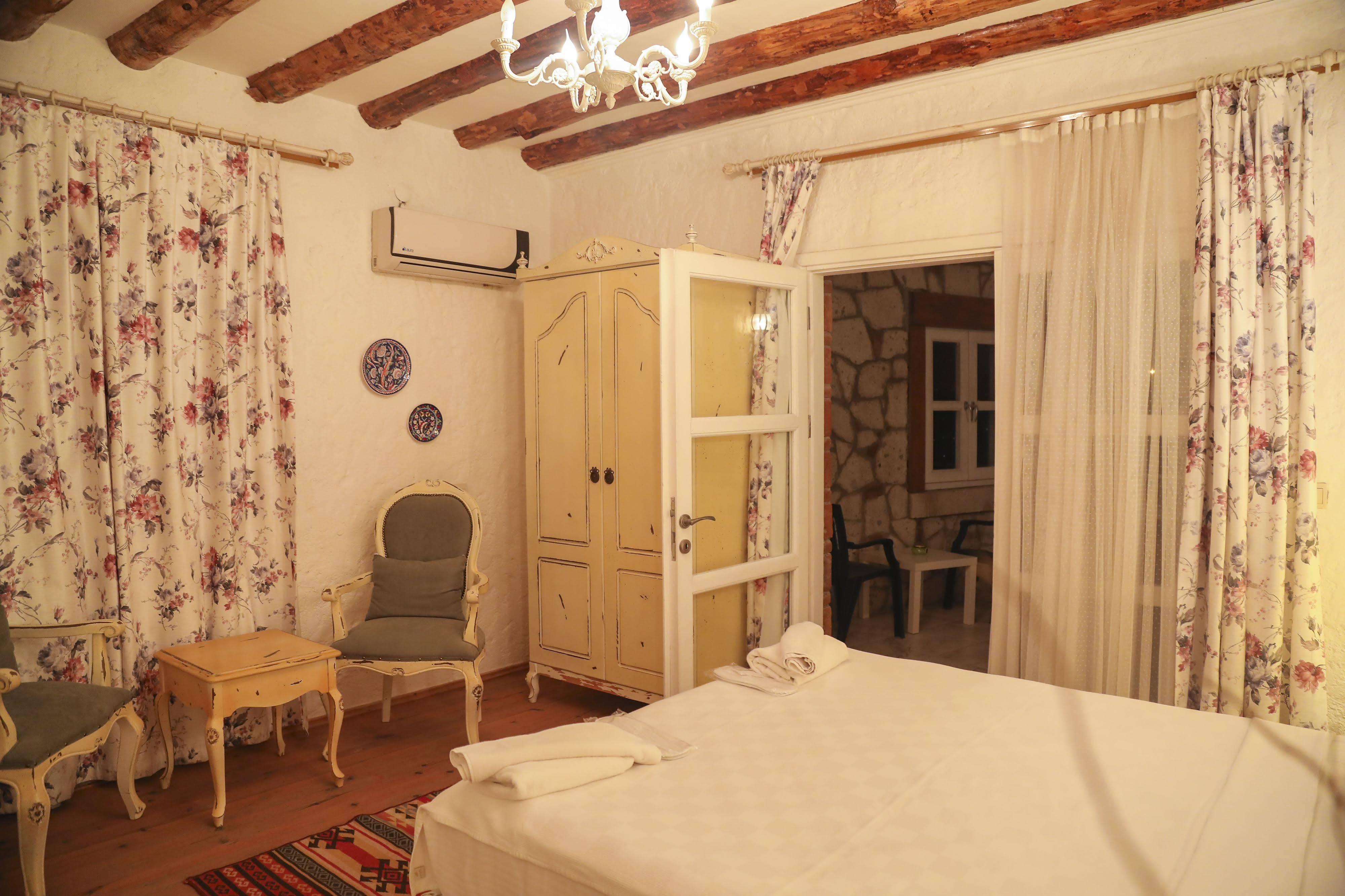 Sari Gelin Alacati Hotel ภายนอก รูปภาพ