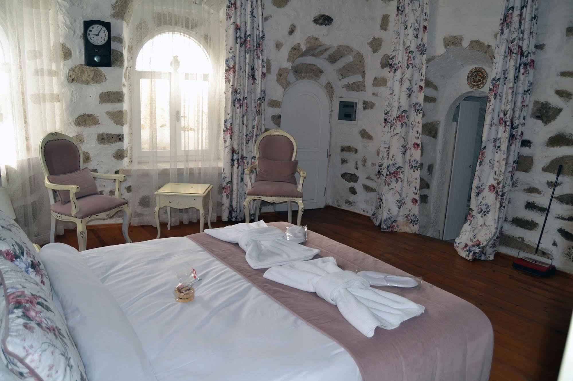 Sari Gelin Alacati Hotel ภายนอก รูปภาพ