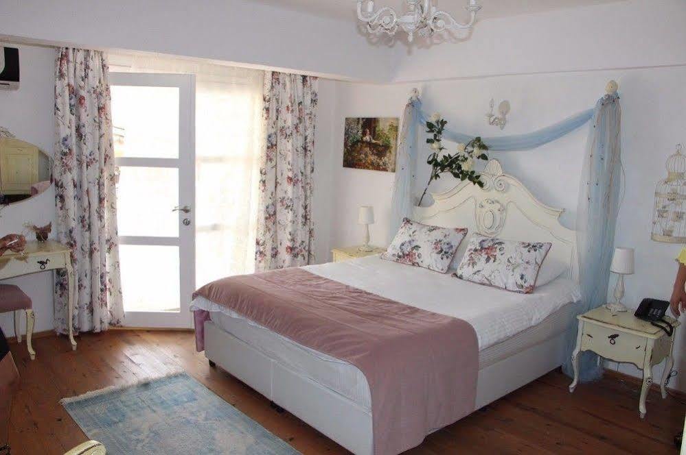 Sari Gelin Alacati Hotel ภายนอก รูปภาพ